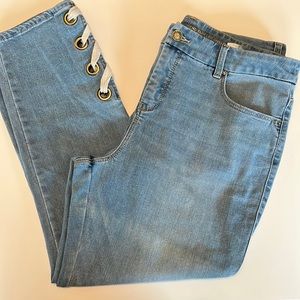Chico’s ankle jean, light wash, size 12